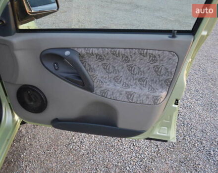 Зеленый ВАЗ Калина, объемом двигателя 1.6 л и пробегом 271 тыс. км за 2800 $, фото 13 на Automoto.ua