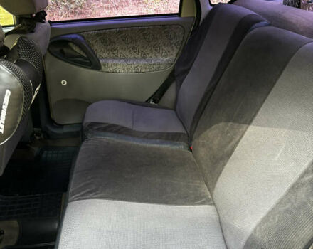 Зелений ВАЗ Калина, об'ємом двигуна 1.6 л та пробігом 190 тис. км за 2000 $, фото 4 на Automoto.ua