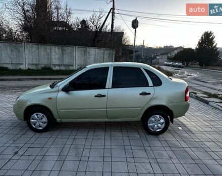 Зеленый ВАЗ Калина, объемом двигателя 1.6 л и пробегом 175 тыс. км за 1550 $, фото 4 на Automoto.ua