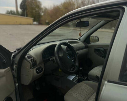 Зеленый ВАЗ Калина, объемом двигателя 1.6 л и пробегом 150 тыс. км за 2400 $, фото 17 на Automoto.ua