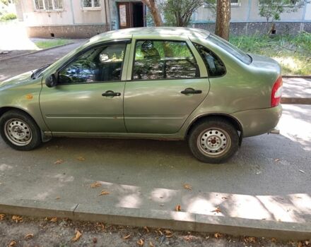 Зеленый ВАЗ Калина, объемом двигателя 1.4 л и пробегом 201 тыс. км за 1500 $, фото 1 на Automoto.ua