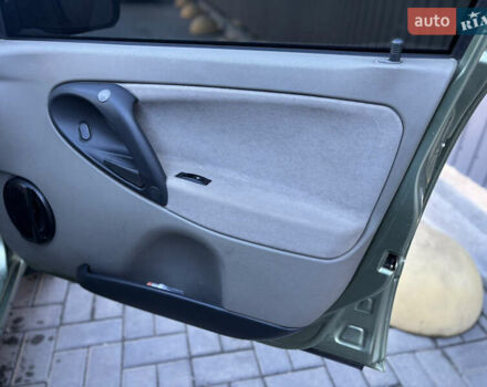 Зеленый ВАЗ Калина, объемом двигателя 1.6 л и пробегом 51 тыс. км за 3850 $, фото 14 на Automoto.ua