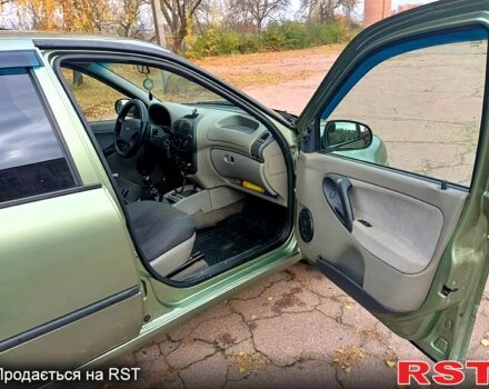 Зеленый ВАЗ Kalina, объемом двигателя 1.6 л и пробегом 294 тыс. км за 2200 $, фото 9 на Automoto.ua