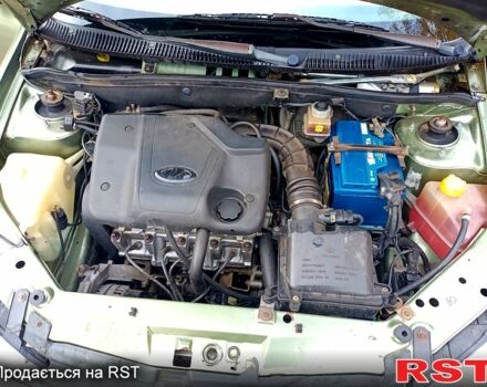 Зеленый ВАЗ Kalina, объемом двигателя 1.6 л и пробегом 294 тыс. км за 2200 $, фото 13 на Automoto.ua