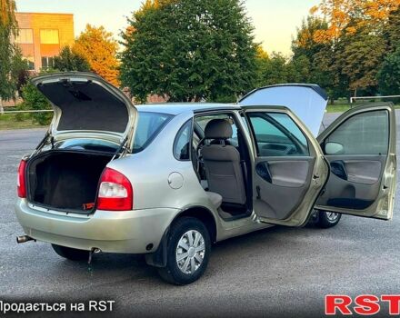 Зеленый ВАЗ Kalina, объемом двигателя 1.6 л и пробегом 230 тыс. км за 1499 $, фото 7 на Automoto.ua