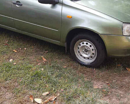 ВАЗ Калина 2008 у Корсунь-Шевченковском на Automoto.ua Зелений ВАЗ Калина, об'ємом двигуна 1.39 л та пробігом 360 тис. км за 1400 $, фото 1 на Automoto.ua