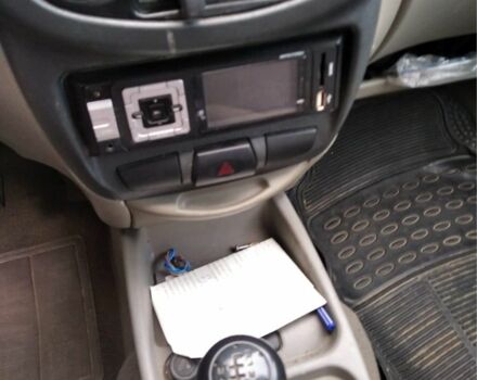 Зелений ВАЗ Калина, об'ємом двигуна 1.6 л та пробігом 98 тис. км за 2300 $, фото 6 на Automoto.ua