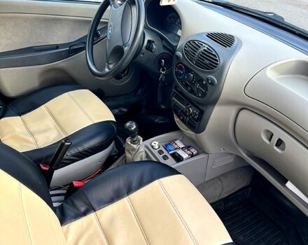 Зеленый ВАЗ Kalina, объемом двигателя 1.4 л и пробегом 51 тыс. км за 3100 $, фото 6 на Automoto.ua