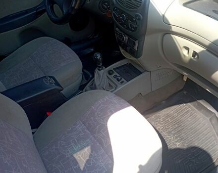 Зеленый ВАЗ Kalina, объемом двигателя 1.6 л и пробегом 200 тыс. км за 2200 $, фото 4 на Automoto.ua