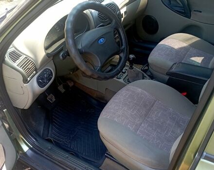 Зеленый ВАЗ Kalina, объемом двигателя 1.6 л и пробегом 200 тыс. км за 2200 $, фото 3 на Automoto.ua