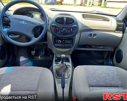 Зелений ВАЗ Kalina, об'ємом двигуна 1.4 л та пробігом 180 тис. км за 2700 $, фото 6 на Automoto.ua