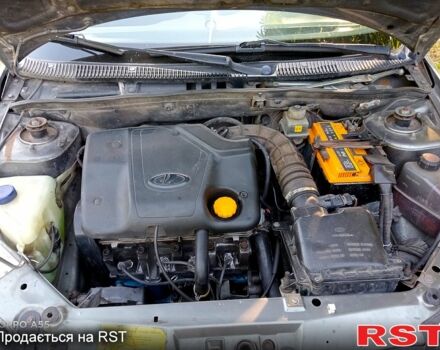Сірий ВАЗ Lada Kalina, об'ємом двигуна 1.6 л та пробігом 138 тис. км за 2800 $, фото 1 на Automoto.ua