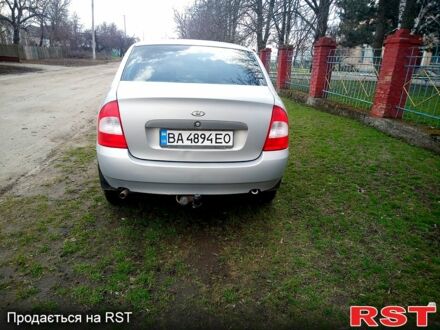 Сірий ВАЗ Lada Kalina, об'ємом двигуна 1.6 л та пробігом 113 тис. км за 2300 $, фото 1 на Automoto.ua