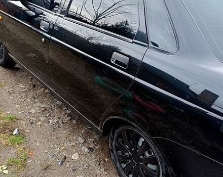 Черный ВАЗ Lada Priora, объемом двигателя 1.6 л и пробегом 170 тыс. км за 3500 $, фото 4 на Automoto.ua
