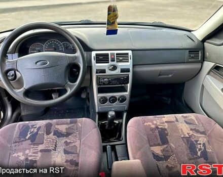 Серый ВАЗ Lada Priora, объемом двигателя 1.6 л и пробегом 167 тыс. км за 2900 $, фото 6 на Automoto.ua