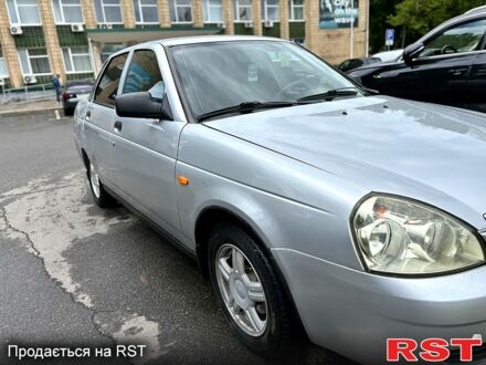 Сірий ВАЗ Lada Priora, об'ємом двигуна 1.6 л та пробігом 94 тис. км за 3200 $, фото 1 на Automoto.ua