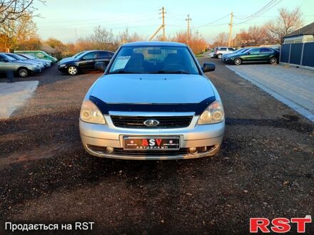 Сірий ВАЗ Lada Priora, об'ємом двигуна 1.6 л та пробігом 250 тис. км за 2000 $, фото 1 на Automoto.ua