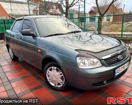 Зеленый ВАЗ Lada Priora, объемом двигателя 1.6 л и пробегом 100 тыс. км за 3300 $, фото 1 на Automoto.ua