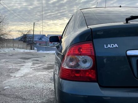 Зеленый ВАЗ Lada Priora, объемом двигателя 1.6 л и пробегом 122 тыс. км за 3800 $, фото 1 на Automoto.ua