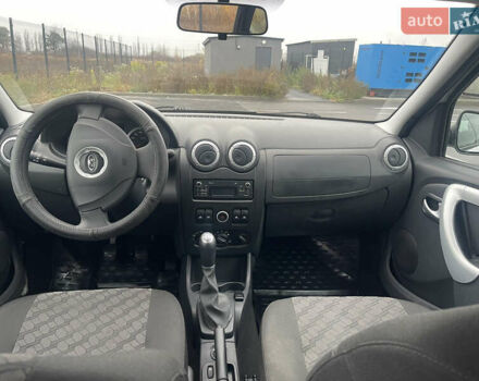 Білий ВАЗ Largus, об'ємом двигуна 1.6 л та пробігом 41 тис. км за 9900 $, фото 6 на Automoto.ua