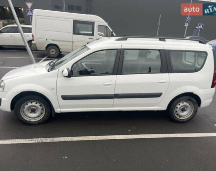 Білий ВАЗ Largus, об'ємом двигуна 1.6 л та пробігом 41 тис. км за 9900 $, фото 2 на Automoto.ua