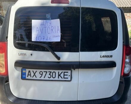Белый ВАЗ Largus, объемом двигателя 1.6 л и пробегом 120 тыс. км за 2000 $, фото 1 на Automoto.ua