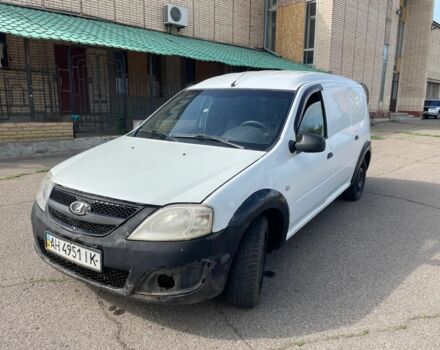 Белый ВАЗ Largus, объемом двигателя 1.6 л и пробегом 290 тыс. км за 2300 $, фото 1 на Automoto.ua