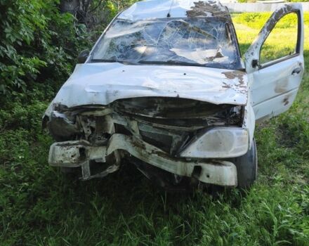 Белый ВАЗ Largus, объемом двигателя 1.6 л и пробегом 165 тыс. км за 2236 $, фото 1 на Automoto.ua