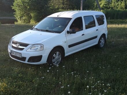 Белый ВАЗ Largus, объемом двигателя 1.6 л и пробегом 197 тыс. км за 5200 $, фото 1 на Automoto.ua