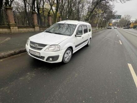 Білий ВАЗ Largus, об'ємом двигуна 1.6 л та пробігом 361 тис. км за 3900 $, фото 1 на Automoto.ua