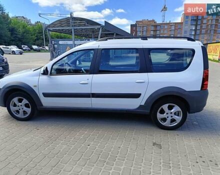 Белый ВАЗ Largus, объемом двигателя 1.6 л и пробегом 139 тыс. км за 6300 $, фото 1 на Automoto.ua
