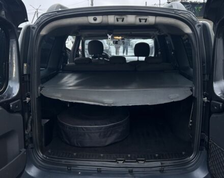 Черный ВАЗ Largus, объемом двигателя 1.6 л и пробегом 157 тыс. км за 6499 $, фото 7 на Automoto.ua