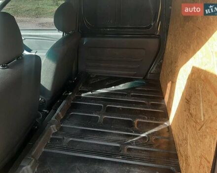 Чорний ВАЗ Largus, об'ємом двигуна 1.6 л та пробігом 166 тис. км за 3800 $, фото 4 на Automoto.ua