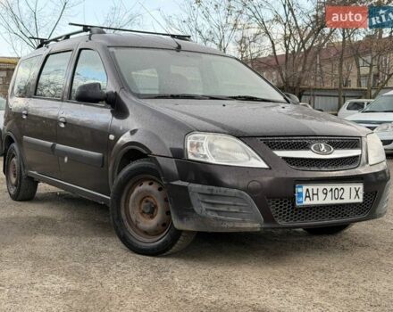 Коричневый ВАЗ Largus, объемом двигателя 1.6 л и пробегом 200 тыс. км за 3900 $, фото 1 на Automoto.ua