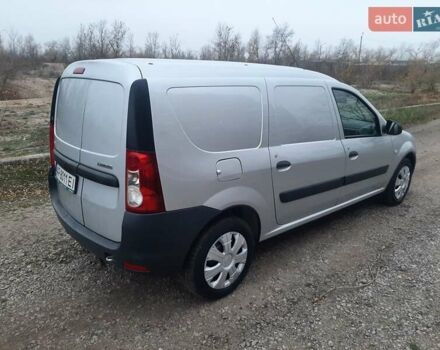 Сірий ВАЗ Largus, об'ємом двигуна 1.6 л та пробігом 162 тис. км за 3700 $, фото 2 на Automoto.ua