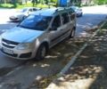 Сірий ВАЗ Largus, об'ємом двигуна 1.6 л та пробігом 150 тис. км за 5400 $, фото 1 на Automoto.ua