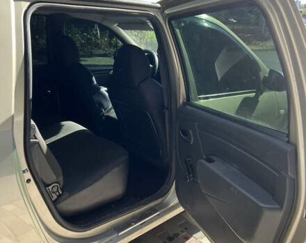 Серый ВАЗ Largus, объемом двигателя 1.6 л и пробегом 305 тыс. км за 3700 $, фото 11 на Automoto.ua