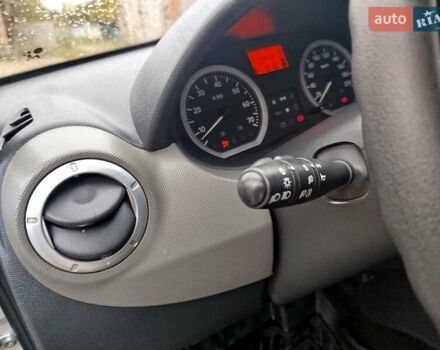 ВАЗ Largus 2015 у Изюме на Automoto.ua Сірий ВАЗ Largus, об'ємом двигуна 1.6 л та пробігом 38 тис. км за 7200 $, фото 5 на Automoto.ua