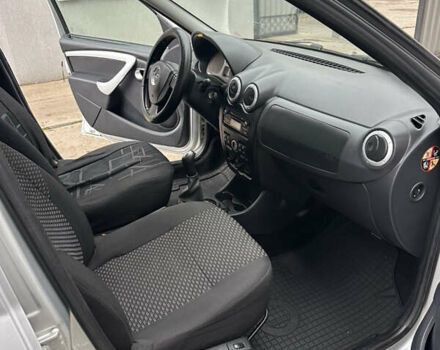 Серый ВАЗ Largus, объемом двигателя 1.6 л и пробегом 228 тыс. км за 4200 $, фото 6 на Automoto.ua