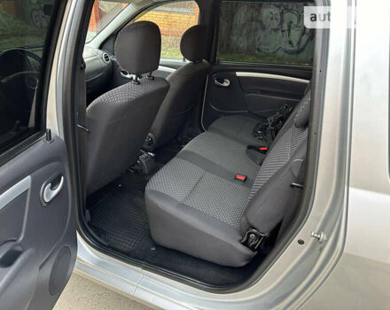 Серый ВАЗ Largus, объемом двигателя 1.6 л и пробегом 68 тыс. км за 6500 $, фото 27 на Automoto.ua