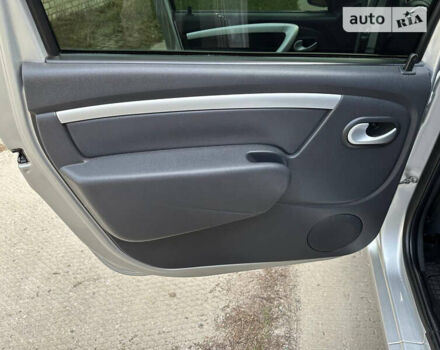 Серый ВАЗ Largus, объемом двигателя 1.6 л и пробегом 68 тыс. км за 6500 $, фото 34 на Automoto.ua