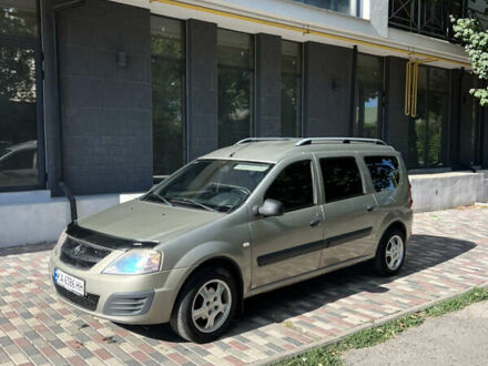 ВАЗ Largus 2013 в Одессе на Automoto.ua Серый ВАЗ Largus, объемом двигателя 1.6 л и пробегом 305 тыс. км за 4200 $, фото 1 на Automoto.ua