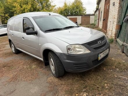 Сірий ВАЗ Largus, об'ємом двигуна 1.6 л та пробігом 450 тис. км за 4297 $, фото 1 на Automoto.ua