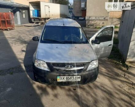 Серый ВАЗ Largus, объемом двигателя 1.6 л и пробегом 205 тыс. км за 3500 $, фото 1 на Automoto.ua