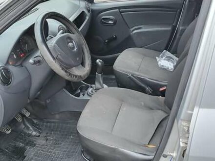 ВАЗ Largus 2013 в Днепре (Днепропетровске) на Automoto.ua Серый ВАЗ Largus, объемом двигателя 1.6 л и пробегом 100 тыс. км за 3900 $, фото 1 на Automoto.ua