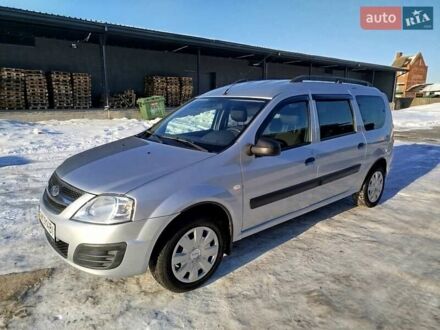 Сірий ВАЗ Largus, об'ємом двигуна 1.6 л та пробігом 185 тис. км за 5900 $, фото 1 на Automoto.ua