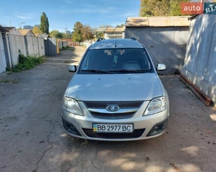 Серый ВАЗ Largus, объемом двигателя 1.6 л и пробегом 203 тыс. км за 5900 $, фото 1 на Automoto.ua