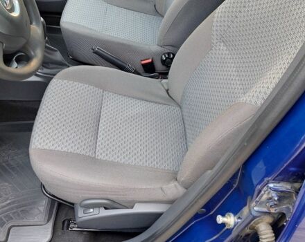 Синій ВАЗ Largus, об'ємом двигуна 1.6 л та пробігом 160 тис. км за 6300 $, фото 10 на Automoto.ua