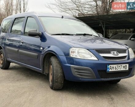 Синий ВАЗ Largus, объемом двигателя 1.6 л и пробегом 100 тыс. км за 3999 $, фото 1 на Automoto.ua