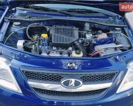 Синий ВАЗ Largus, объемом двигателя 1.6 л и пробегом 98 тыс. км за 5200 $, фото 1 на Automoto.ua